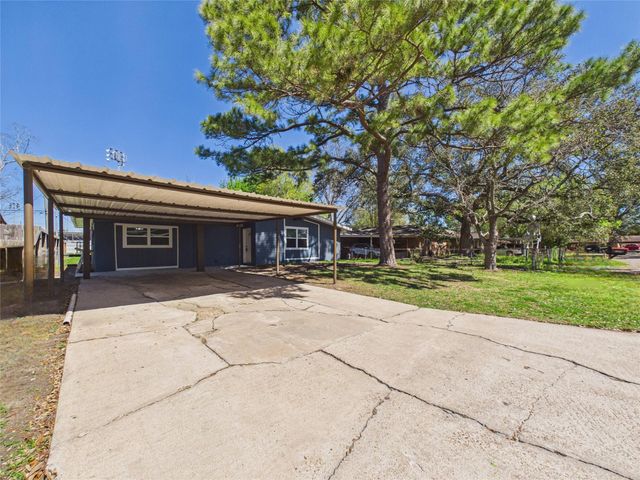 1210 Connie Street, Alvin, TX 77511