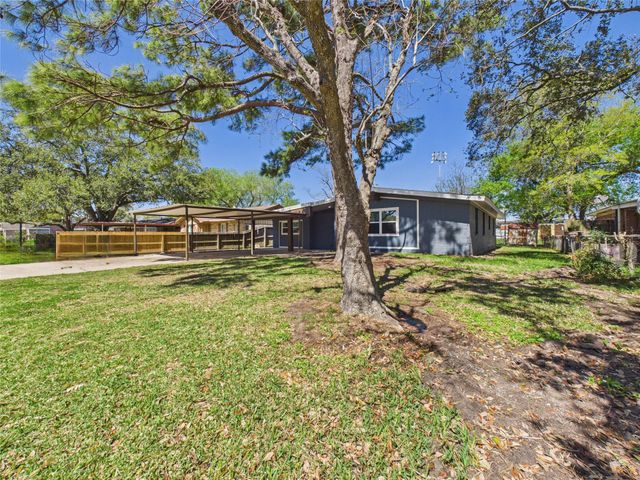 1210 Connie Street, Alvin, TX 77511