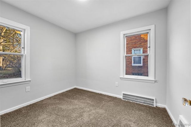 414 Aqua Court, Royal Oak, MI 48073