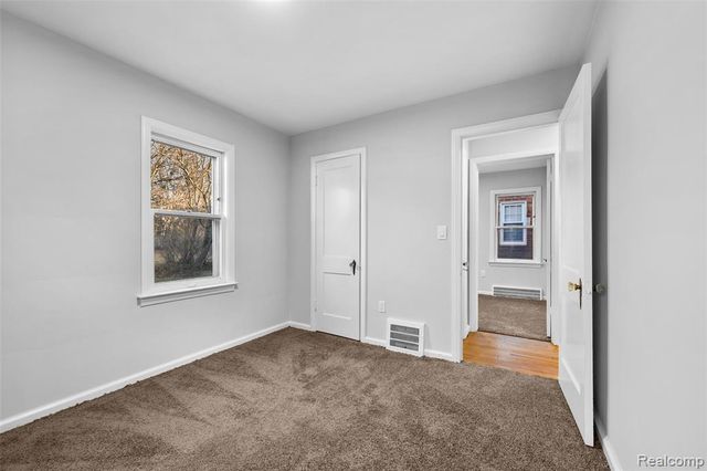 414 Aqua Court, Royal Oak, MI 48073