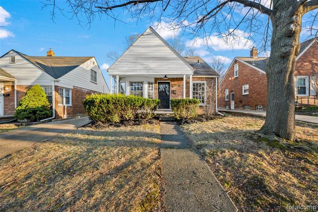 414 Aqua Court, Royal Oak, MI 48073