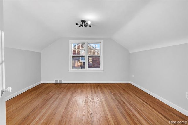 414 Aqua Court, Royal Oak, MI 48073