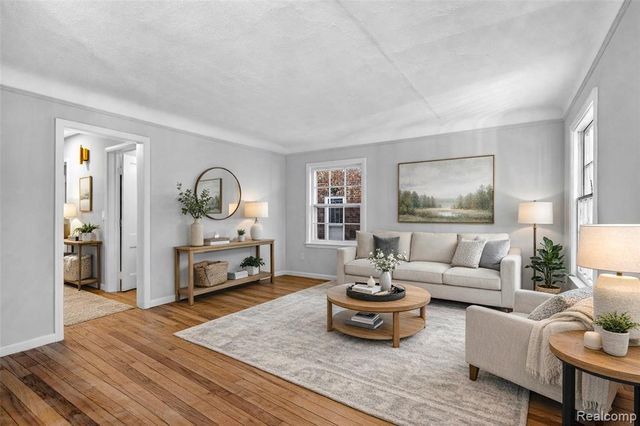 414 Aqua Court, Royal Oak, MI 48073