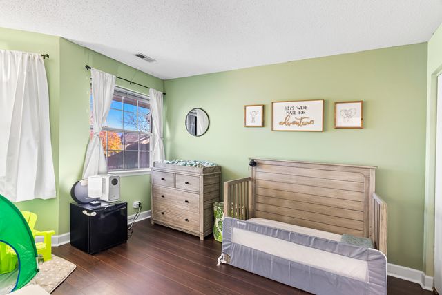 737 W Happfield Drive, Arlington Heights, IL 60004