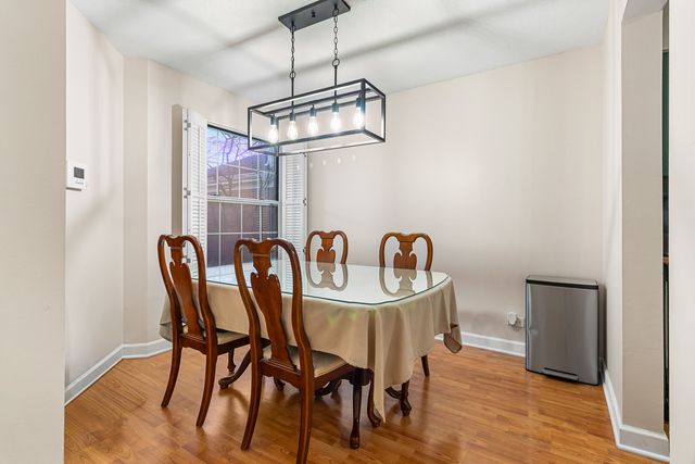 737 W Happfield Drive, Arlington Heights, IL 60004