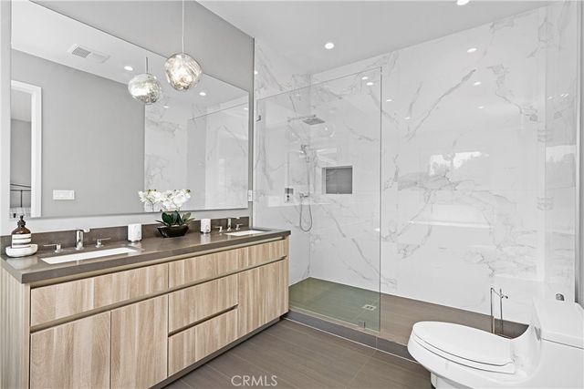 17812 Bromley Court, Encino, CA 91316