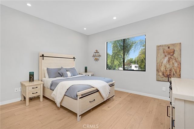 17812 Bromley Court, Encino, CA 91316