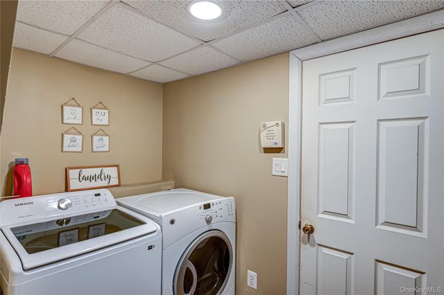 345 Collington Drive, Ronkonkoma, NY 11779