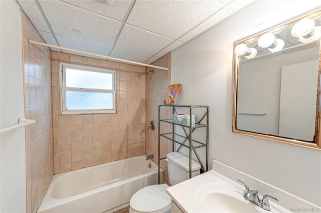 345 Collington Drive, Ronkonkoma, NY 11779