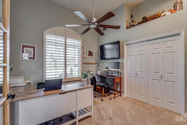 2205 Nantes Way, Bakersfield, CA 93311