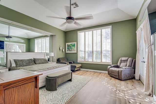 2205 Nantes Way, Bakersfield, CA 93311