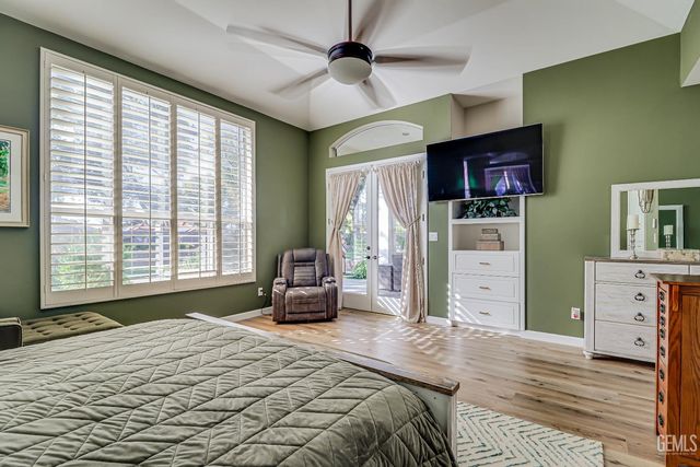 2205 Nantes Way, Bakersfield, CA 93311