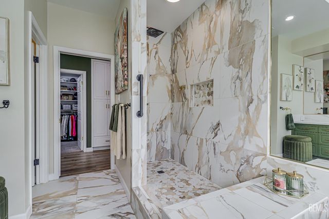 2205 Nantes Way, Bakersfield, CA 93311