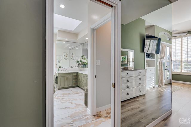 2205 Nantes Way, Bakersfield, CA 93311