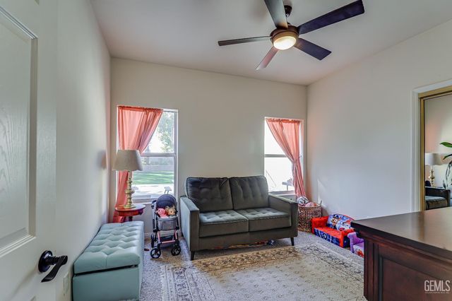 2205 Nantes Way, Bakersfield, CA 93311