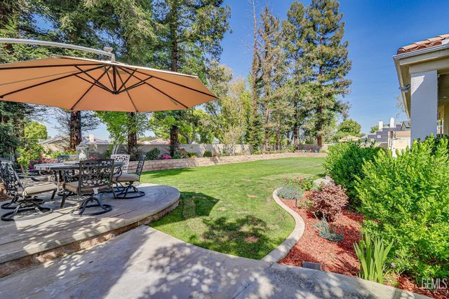 2205 Nantes Way, Bakersfield, CA 93311