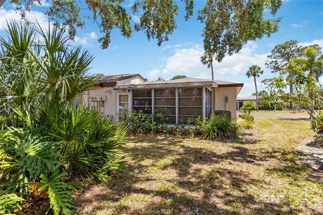 2819 SWIFTON DRIVE 9, Sarasota, FL 34231