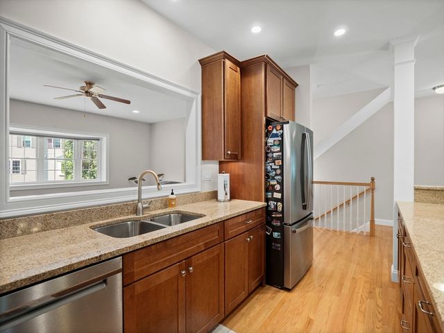 262 Winn Street B, Burlington, MA 01803