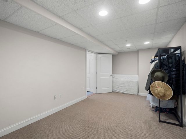 262 Winn Street B, Burlington, MA 01803