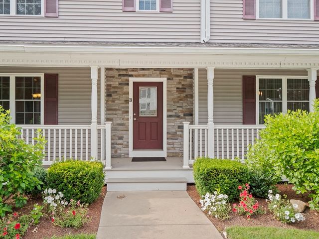262 Winn Street B, Burlington, MA 01803