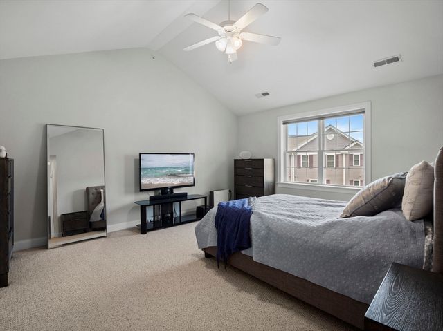 262 Winn Street B, Burlington, MA 01803