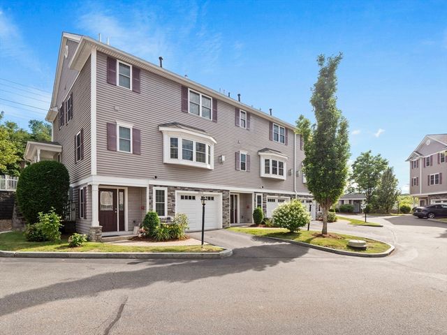 262 Winn Street B, Burlington, MA 01803