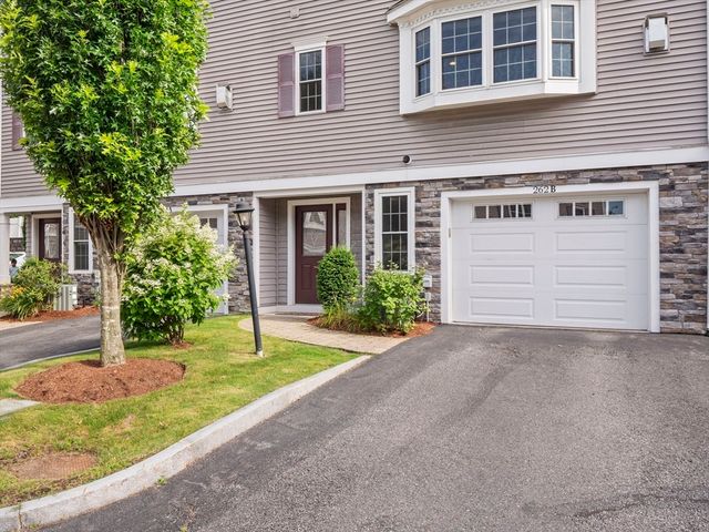 262 Winn Street B, Burlington, MA 01803