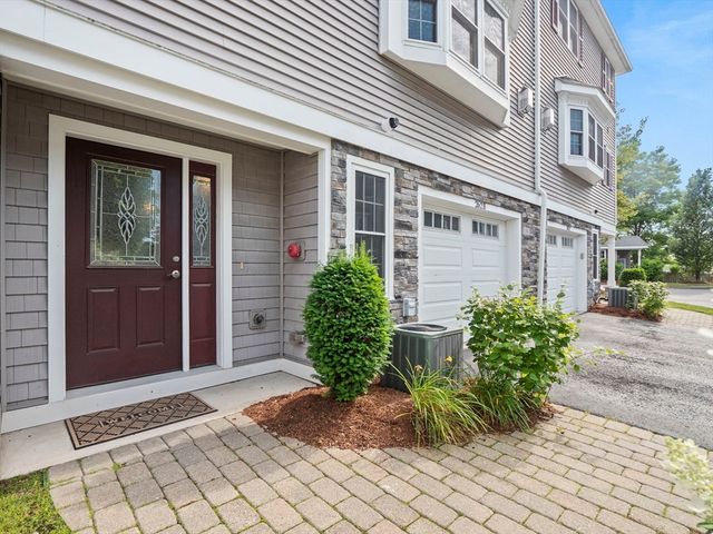 262 Winn Street B, Burlington, MA 01803
