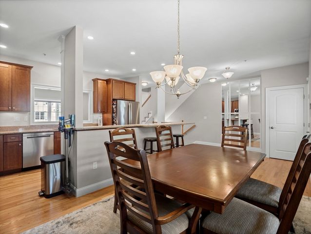262 Winn Street B, Burlington, MA 01803