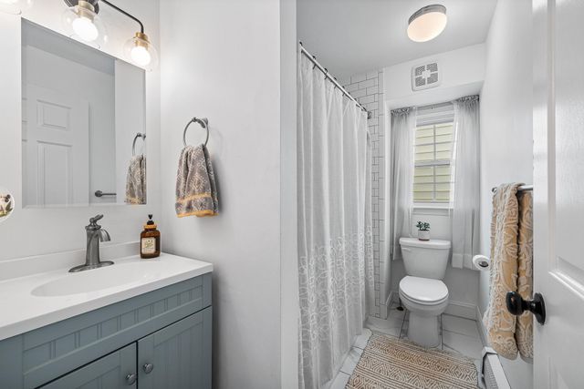 631 S BROAD ST, Kennett Square, PA 19348