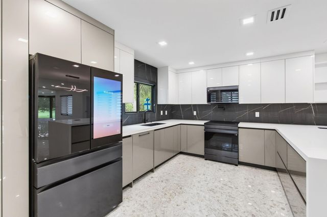 15339 Strathearn Drive 10603, Delray Beach, FL 33446