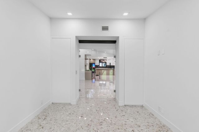 15339 Strathearn Drive 10603, Delray Beach, FL 33446