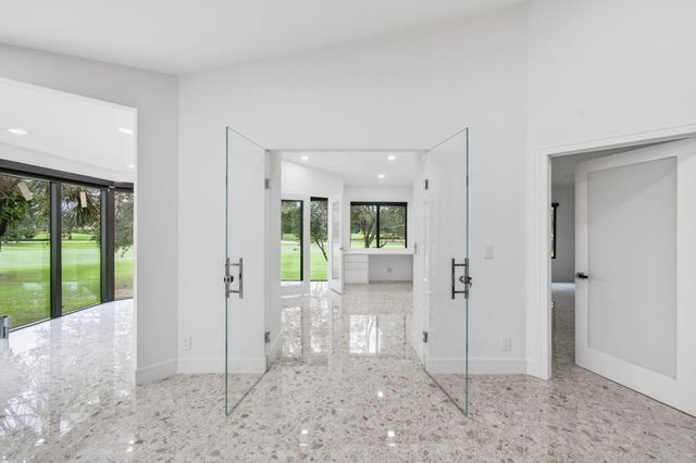 15339 Strathearn Drive 10603, Delray Beach, FL 33446
