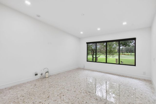 15339 Strathearn Drive 10603, Delray Beach, FL 33446