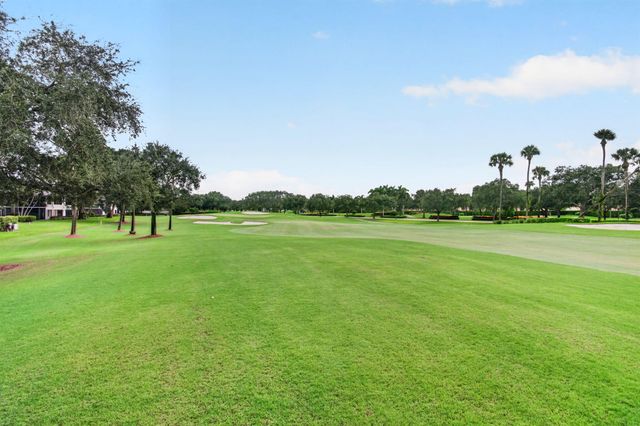 15339 Strathearn Drive 10603, Delray Beach, FL 33446