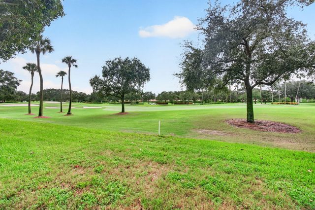 15339 Strathearn Drive 10603, Delray Beach, FL 33446