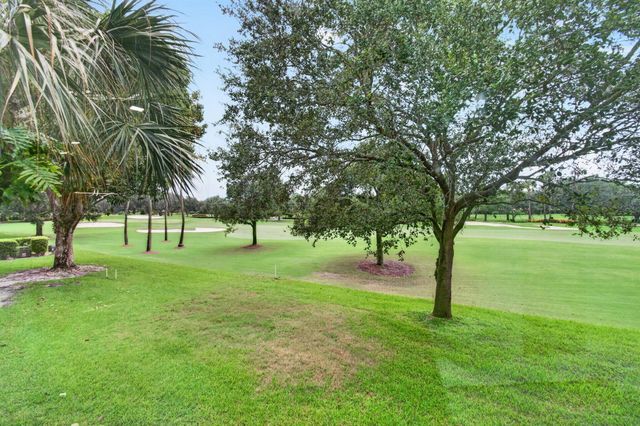 15339 Strathearn Drive 10603, Delray Beach, FL 33446