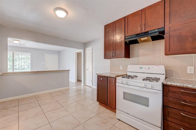 7658 Belbay Street, Houston, TX 77033