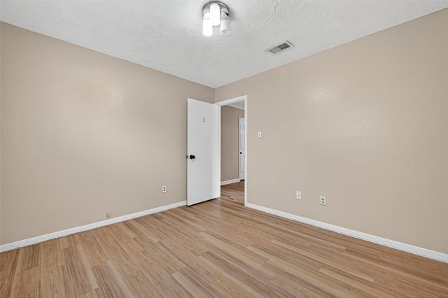 12114 Mckamy Drive, Houston, TX 77067
