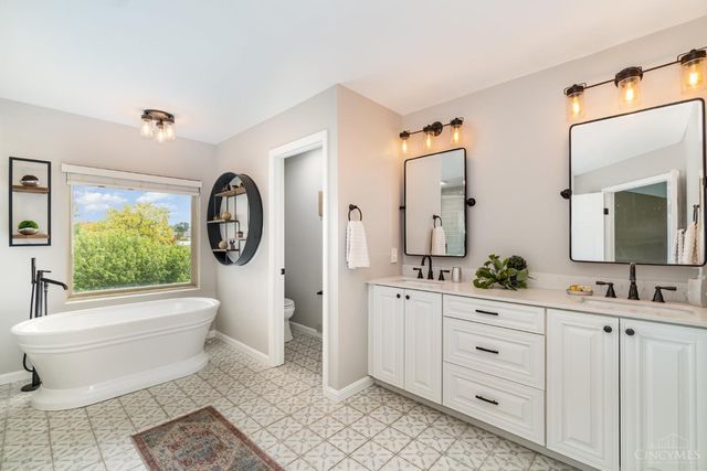 7724 W Lake Drive, West Chester, OH 45069