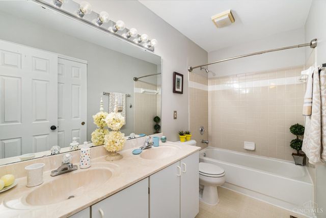 7724 W Lake Drive, West Chester, OH 45069