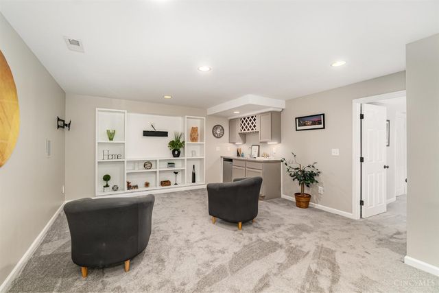 7724 W Lake Drive, West Chester, OH 45069