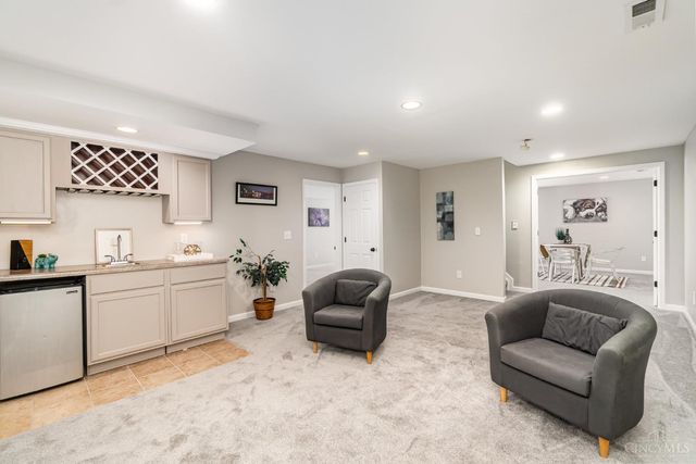 7724 W Lake Drive, West Chester, OH 45069