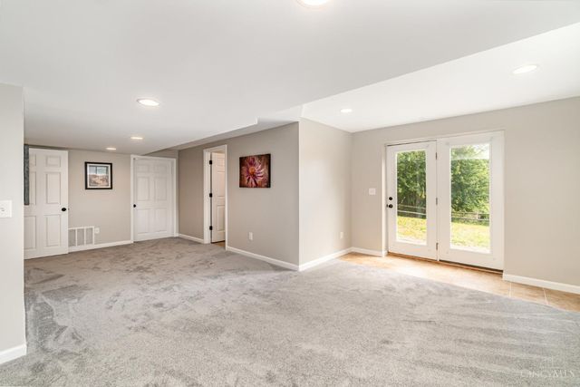 7724 W Lake Drive, West Chester, OH 45069