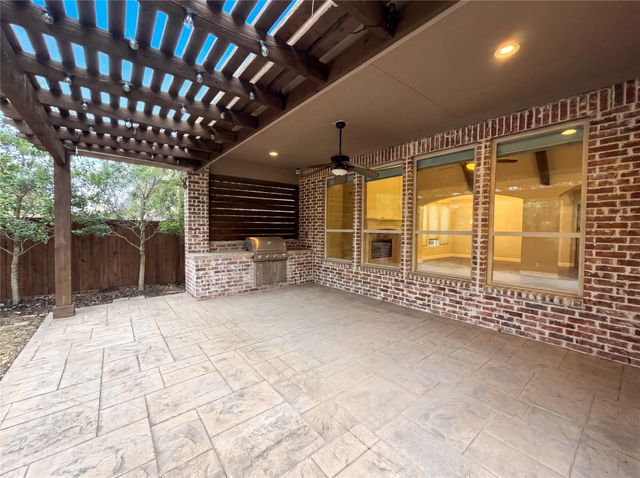 6452 Crystal Creek Drive, Frisco, TX 75034