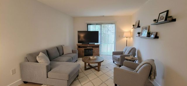 1614 SILVER CT, Hamilton, NJ 08690