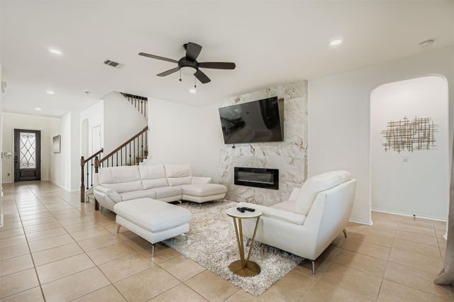 7020 Ondantra BND, Austin, TX 78744