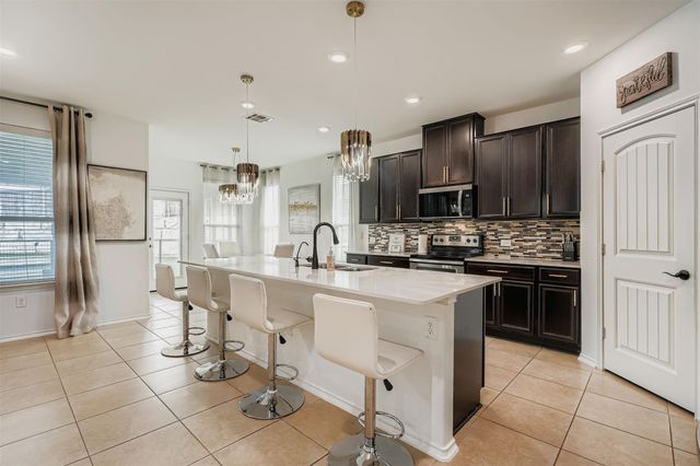 7020 Ondantra BND, Austin, TX 78744