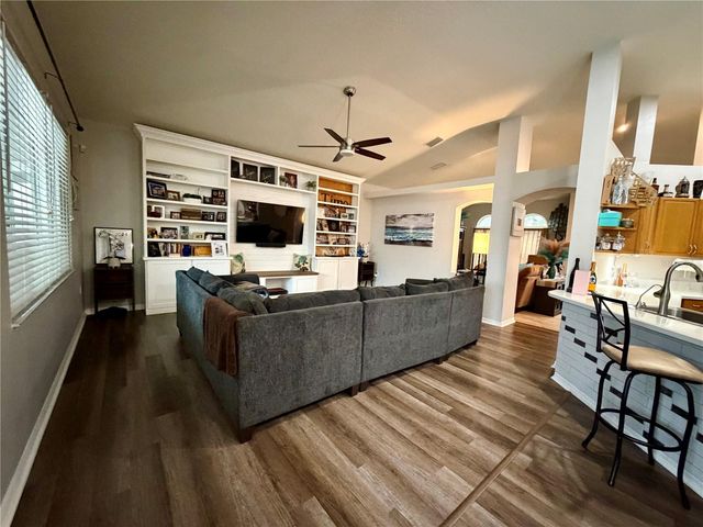 4303 ORANGE RIDGE COURT, Valrico, FL 33596