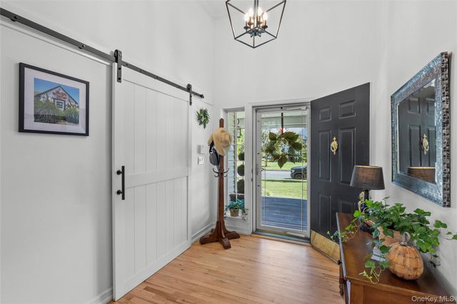 34 Varsity Boulevard, East Setauket, NY 11733